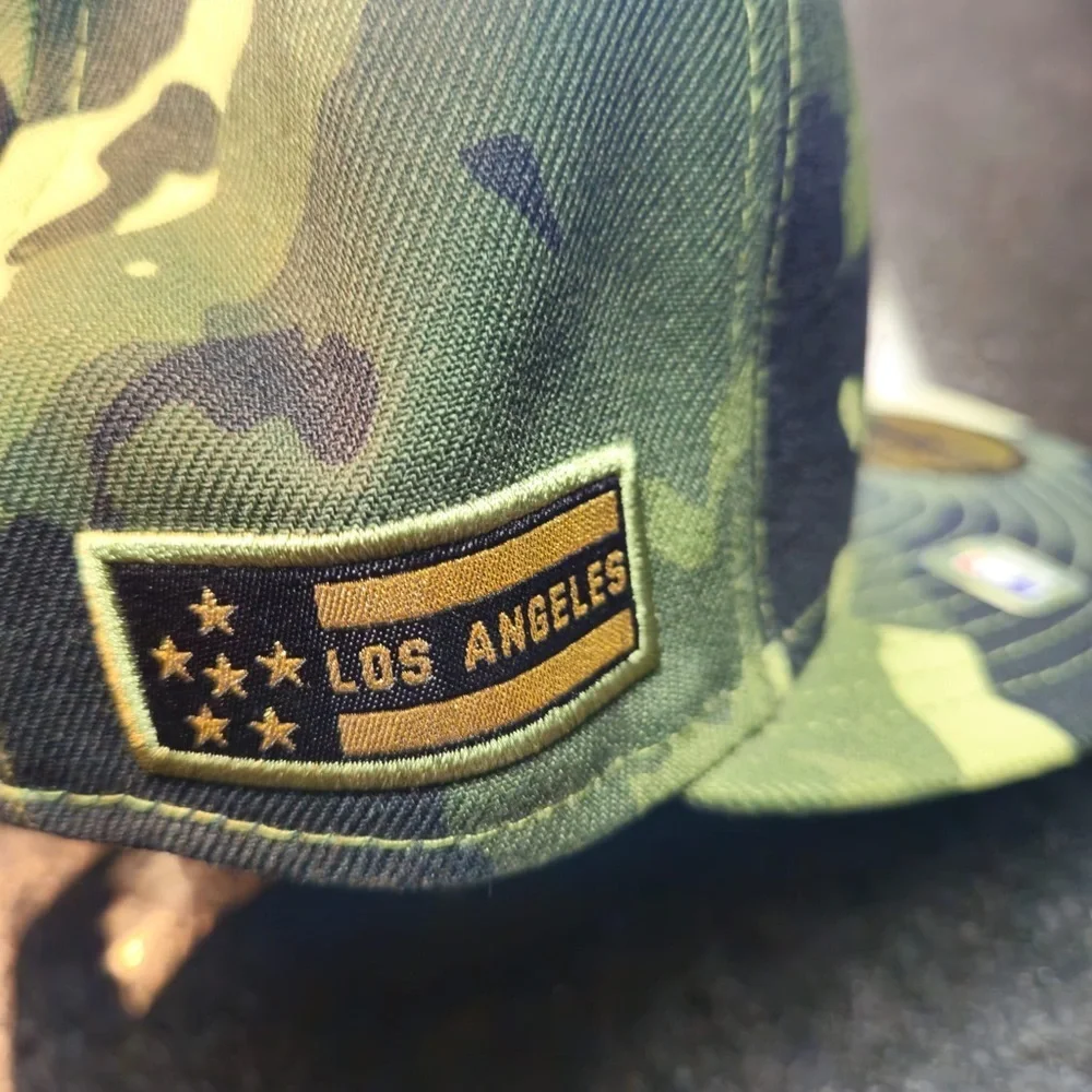 LA MLB CAMO FITTED CAP SZ 7